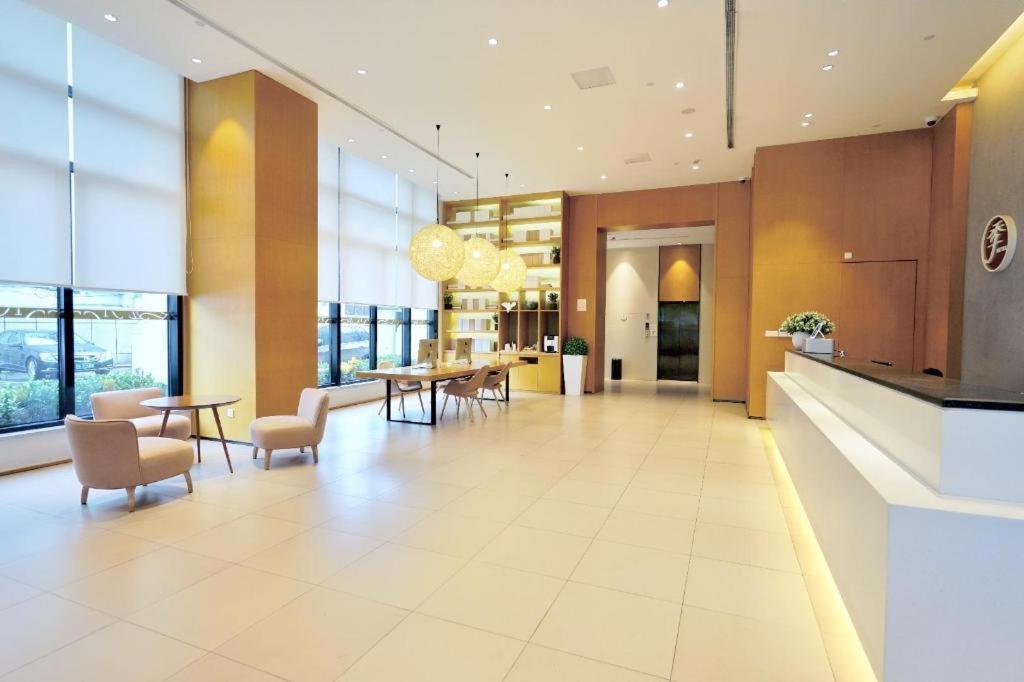 Ji Hotel Shanghai Songjiang Sports Center Exterior photo