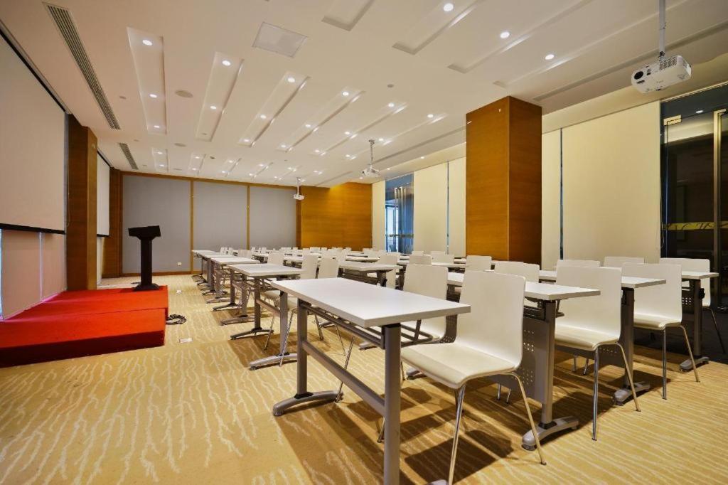 Ji Hotel Shanghai Songjiang Sports Center Exterior photo